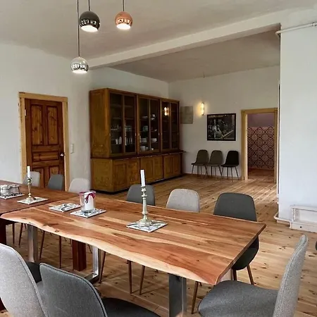 Gutshaus Comfortable Сasa de vacaciones *