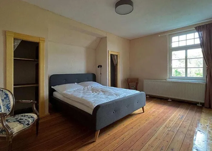 Semesterbostad Gutshaus Comfortable Ganzlin
